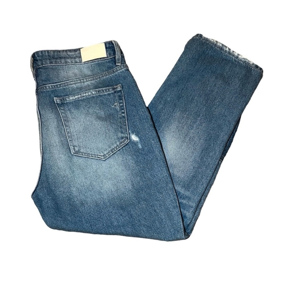 Hidden Jeans straight leg medium wash size 30